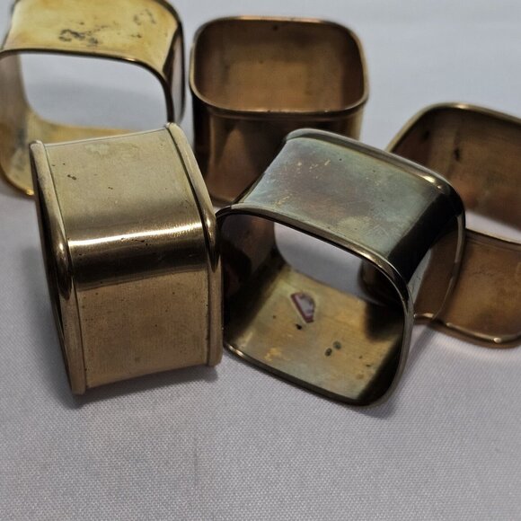 Aged Brass Square Napkin Rings 1.5in set-8 rustic tarnished Vtg India 1980s - Picture 6 of 9